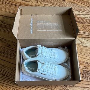 Dr. Scholl's White Lace-Up Sneakers